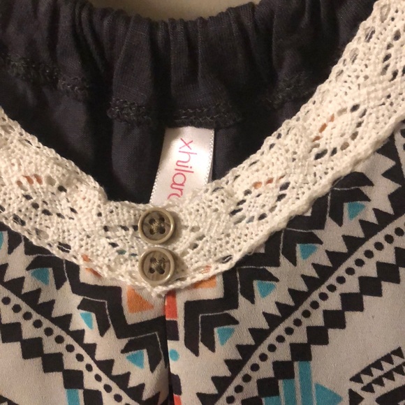 2/$20🚨Xhilaration Printed Tank Top Blouse - Picture 3 of 8